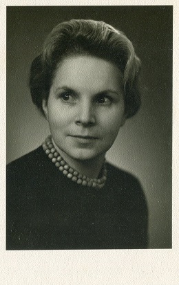 ����� ����